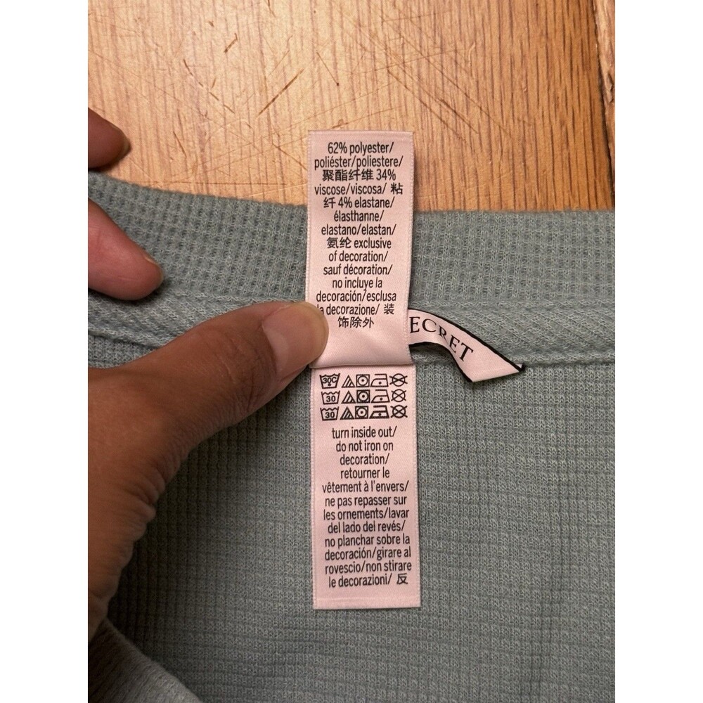 Victoria’s Secret Women’s Waffle Knit Long Sleeve Henley Shirt Mint Green Size S - Picture 13 of 13